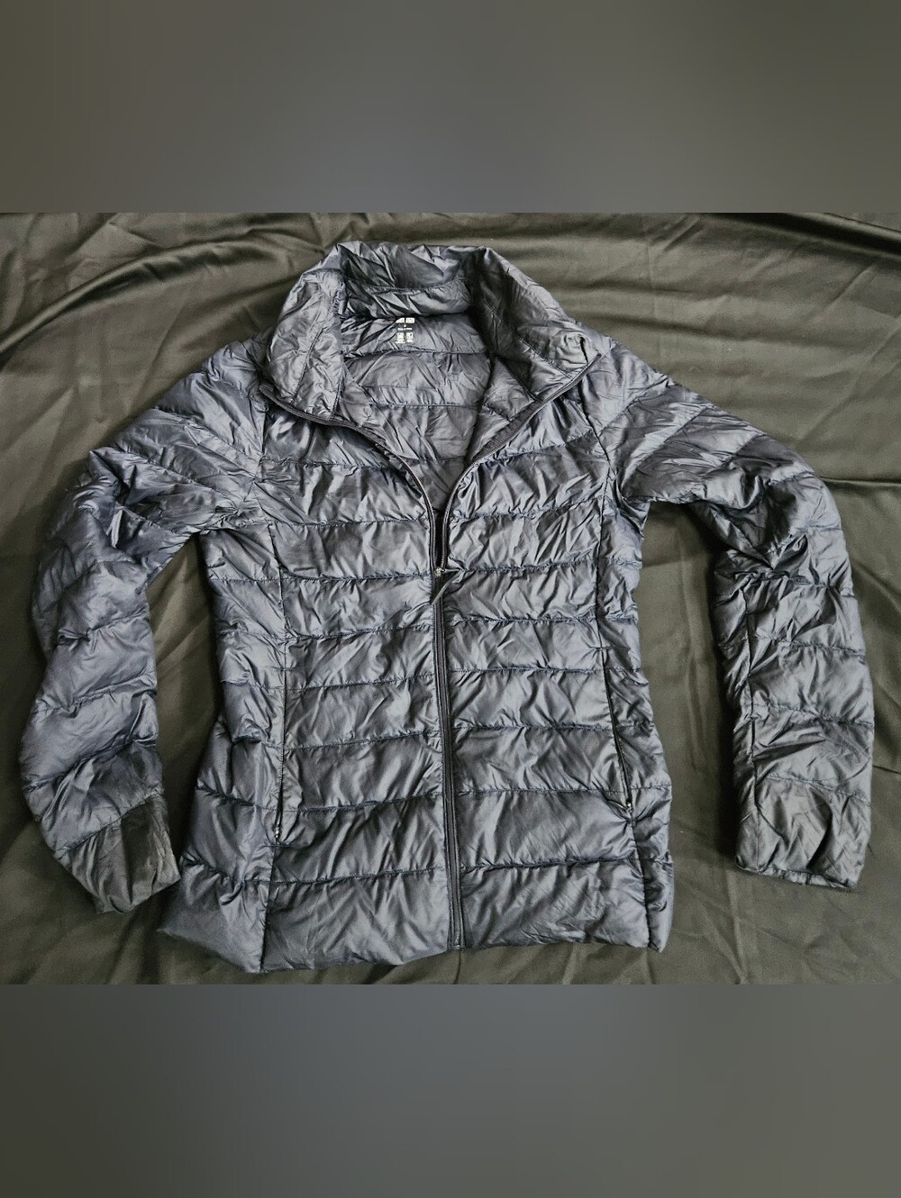 Uniqlo Women's Navy Quilted Ultraight Puffer Jacket Size Small
